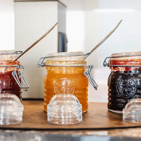 Del Mar アパートホテル