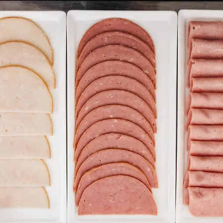 Del Mar 公寓式酒店 4*